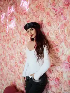 Melania escort in London