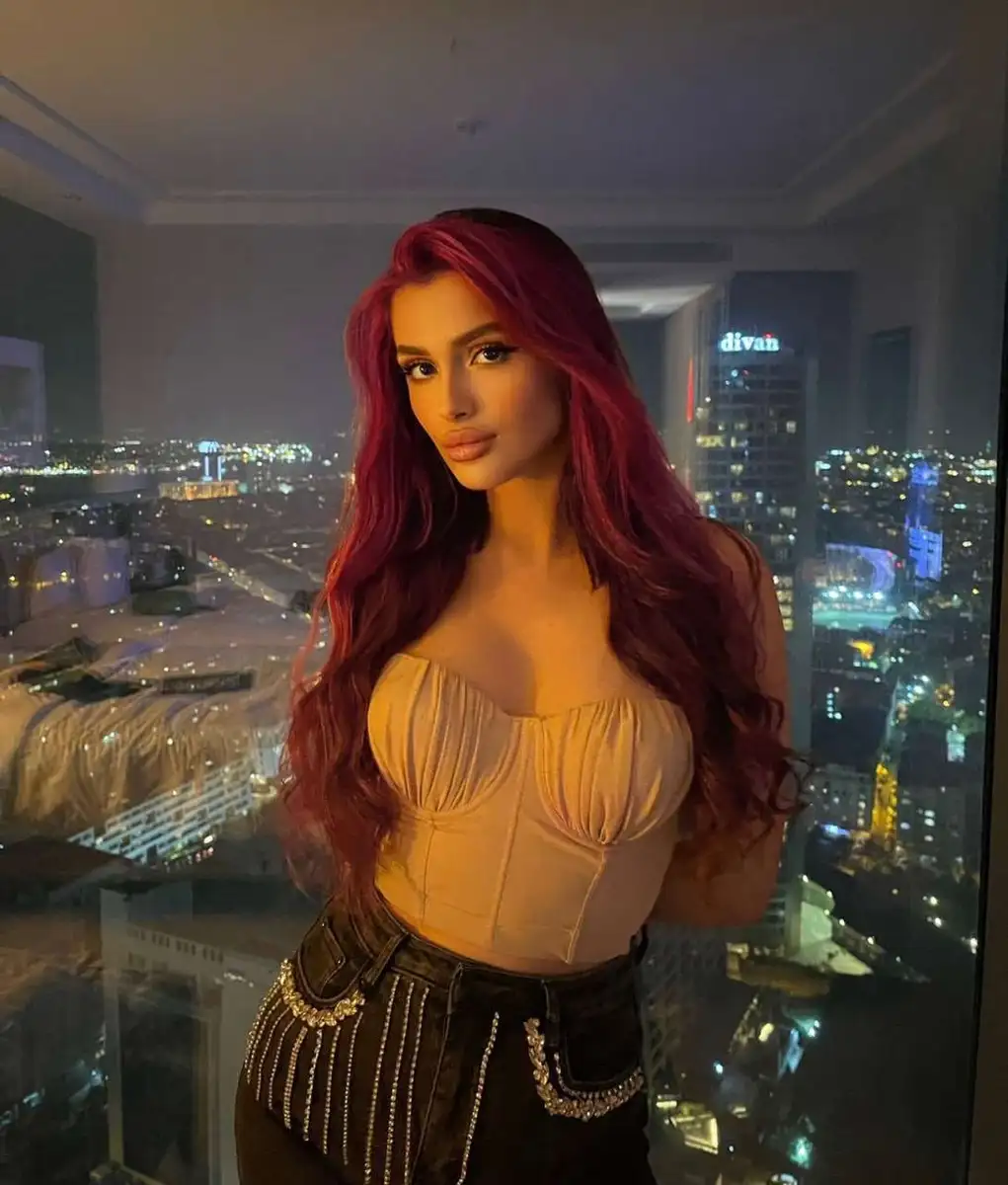 Melania escort in London