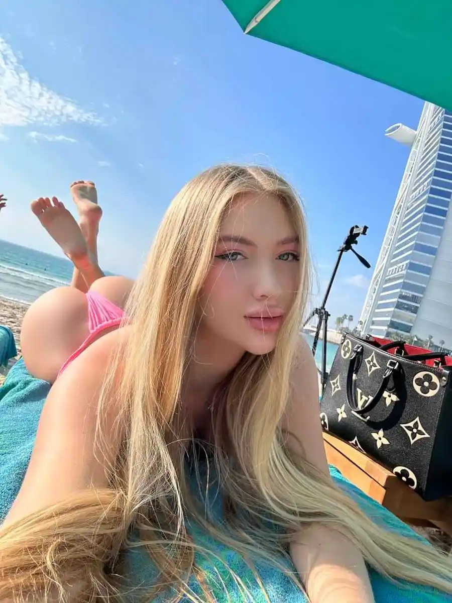 Mila escort in London