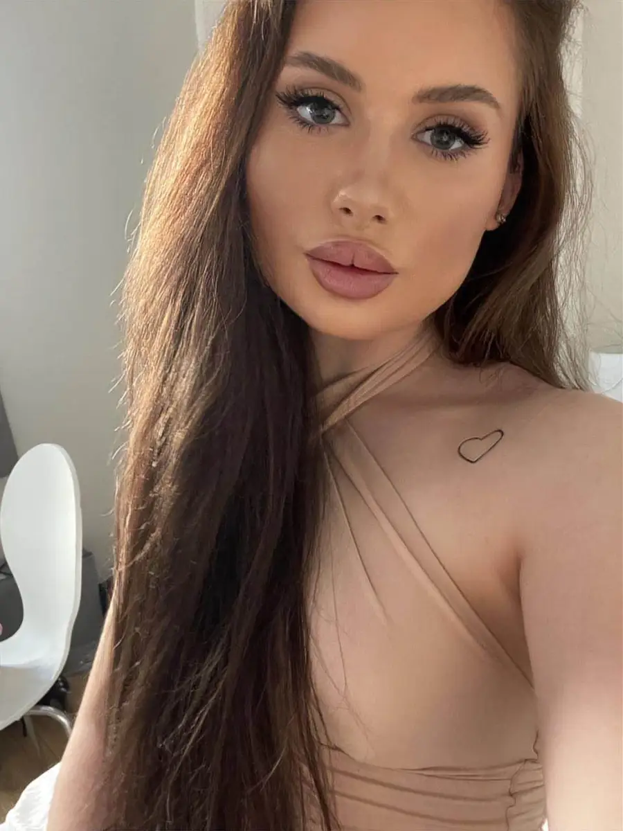 Milena escort in London