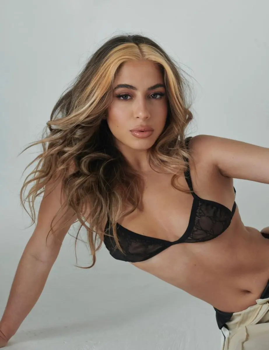 Milka escort in London