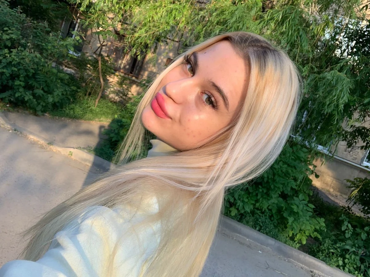 Monica escort in London