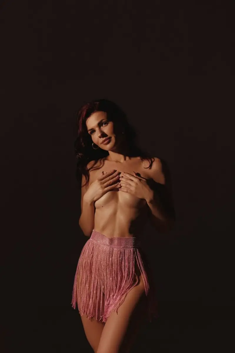 Nica escort in London