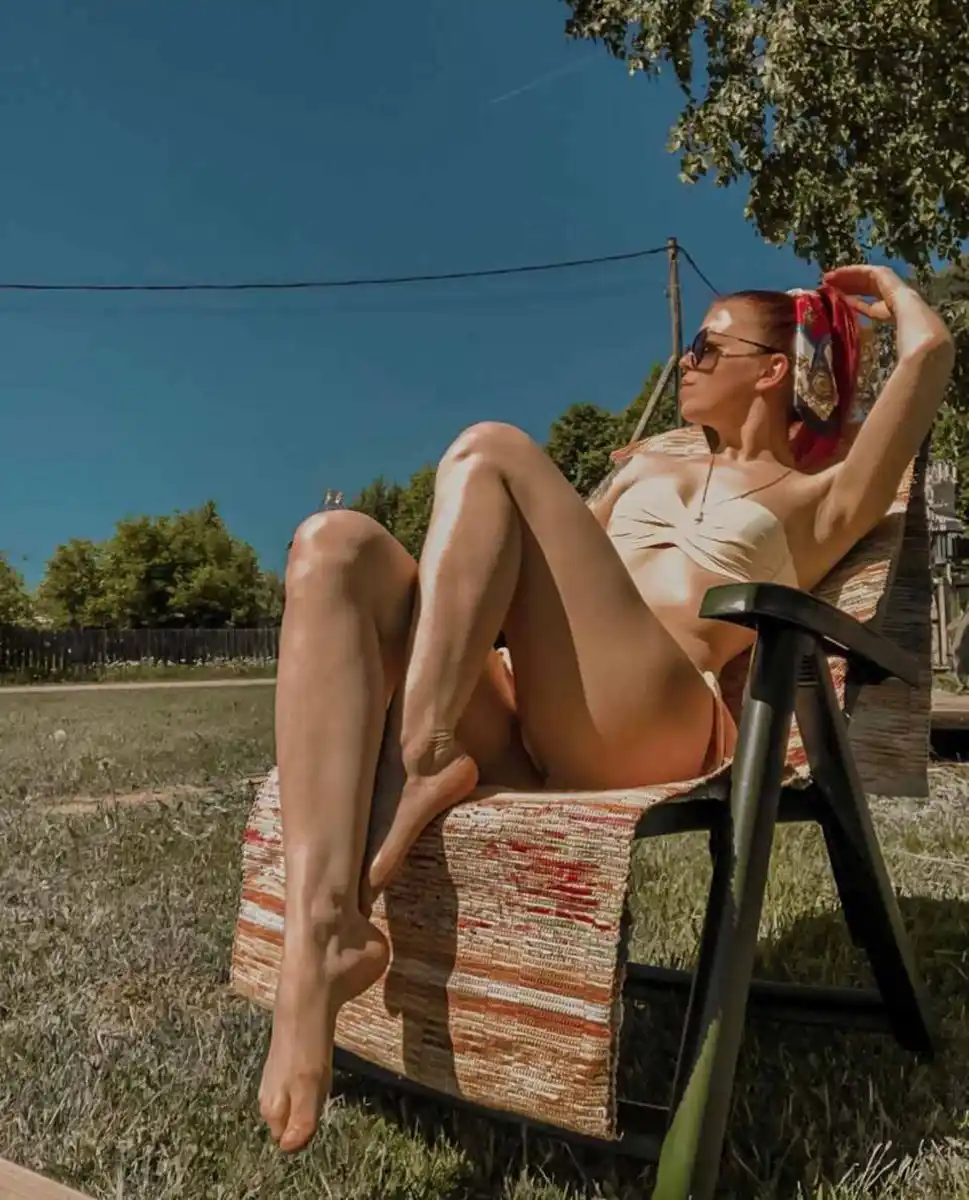 Oksana escort in London