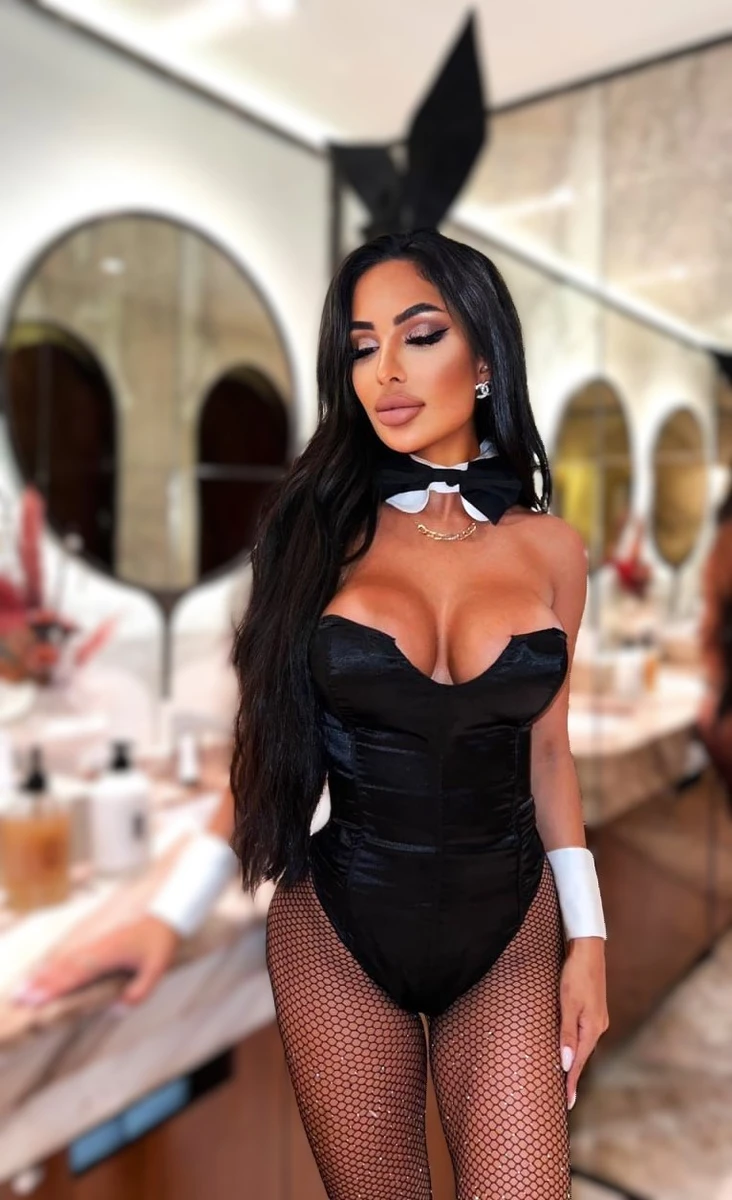 Pamela escort in London