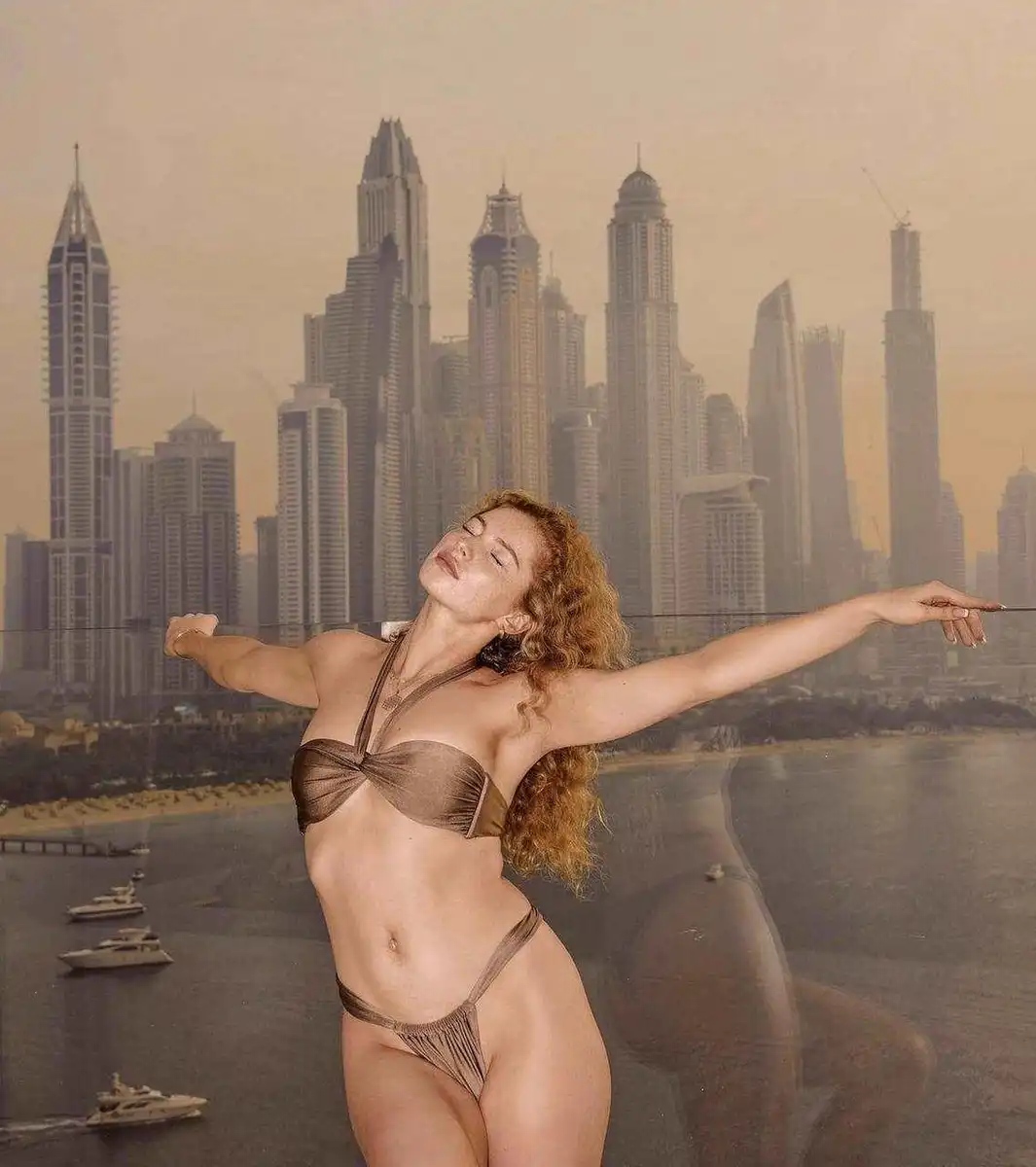 Sonya escort in London