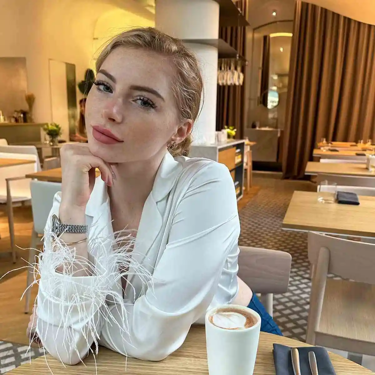 Sonya escort in London