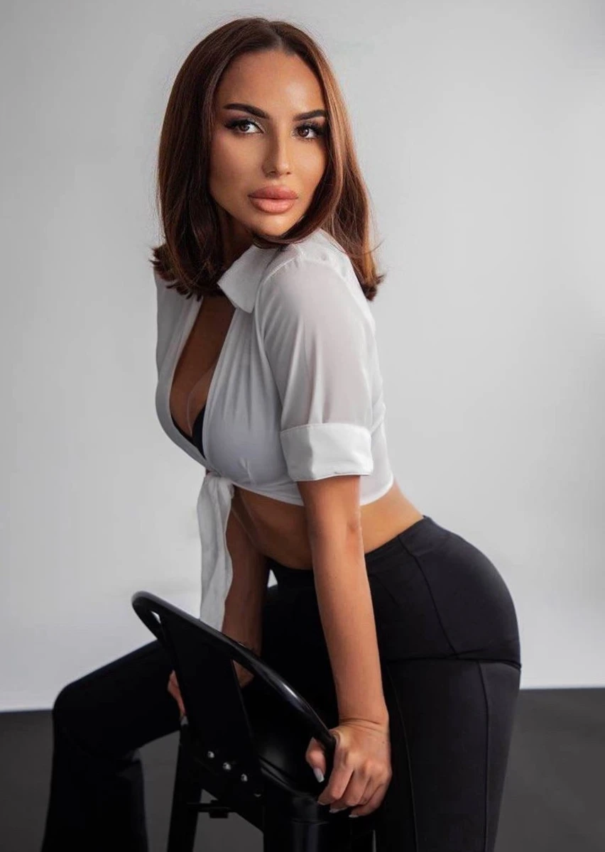 Tayra escort in London