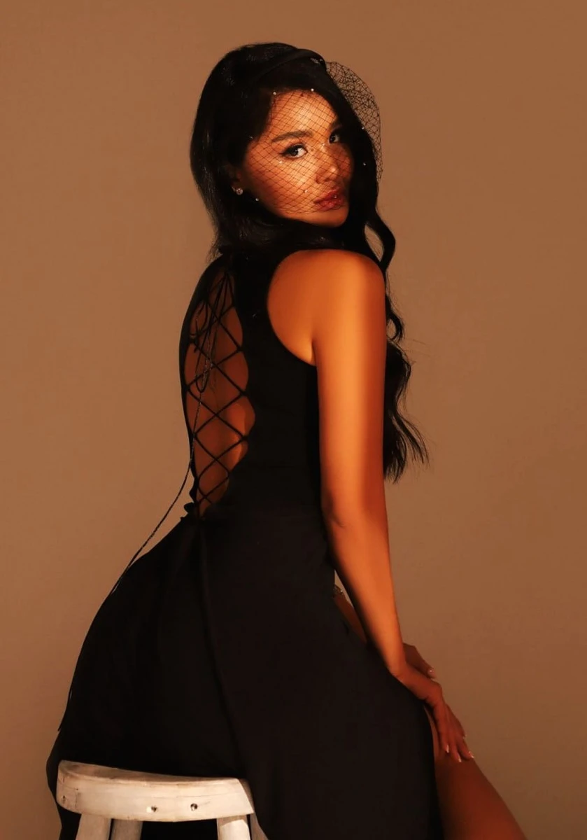 Zhanna escort in London