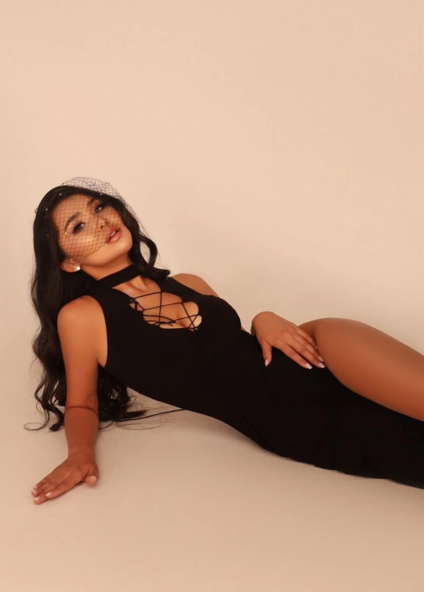 Zhanna escort in London